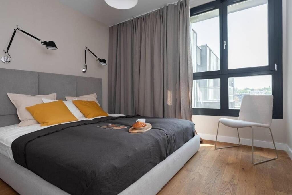 Stylish Apartment Luminis In Krakow'S Kazimierz Εξωτερικό φωτογραφία