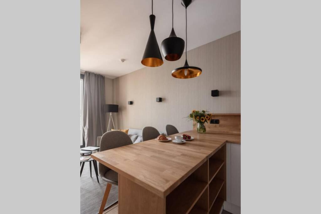 Stylish Apartment Luminis In Krakow'S Kazimierz Εξωτερικό φωτογραφία